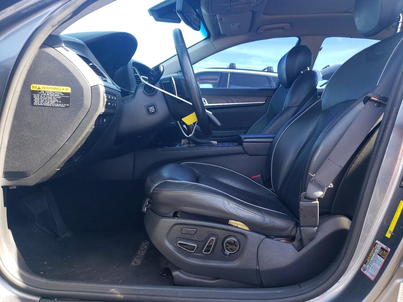 2015 HYUNDAI GENESIS 5.0L photo 13