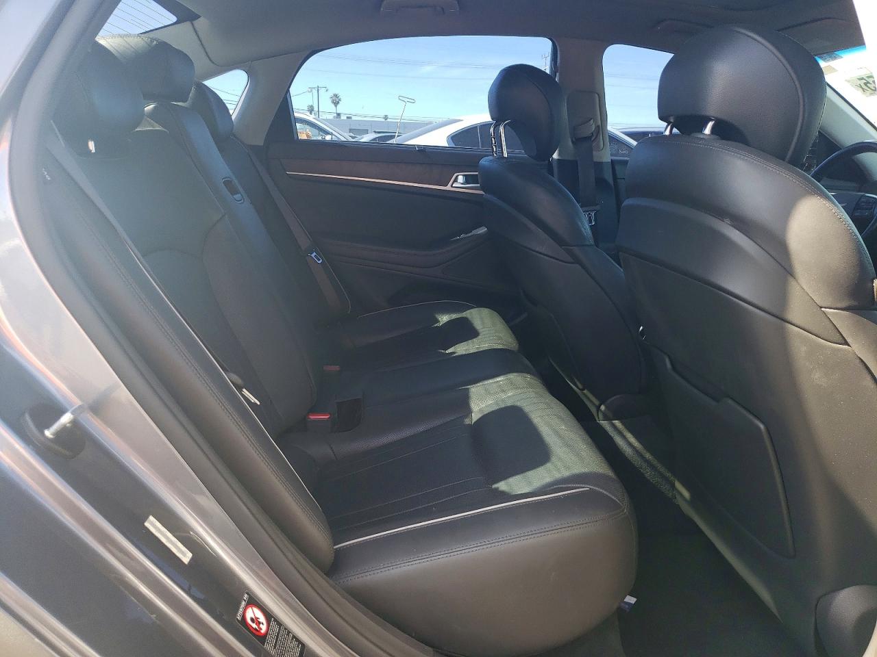 2015 HYUNDAI GENESIS 5.0L photo 19
