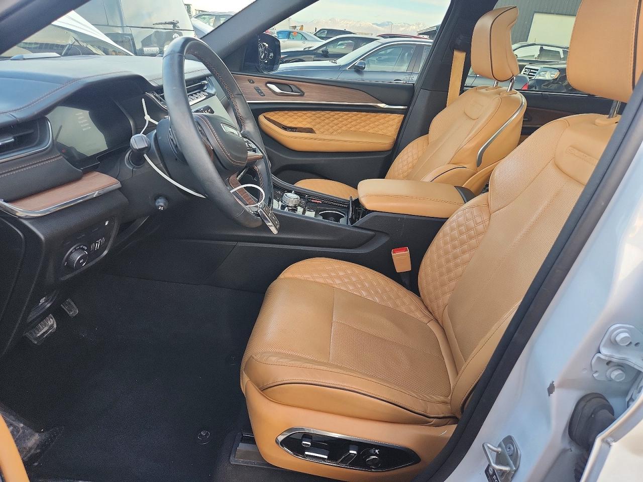2023 JEEP GRAND CHEROKEE SUMMIT 4XE photo 13