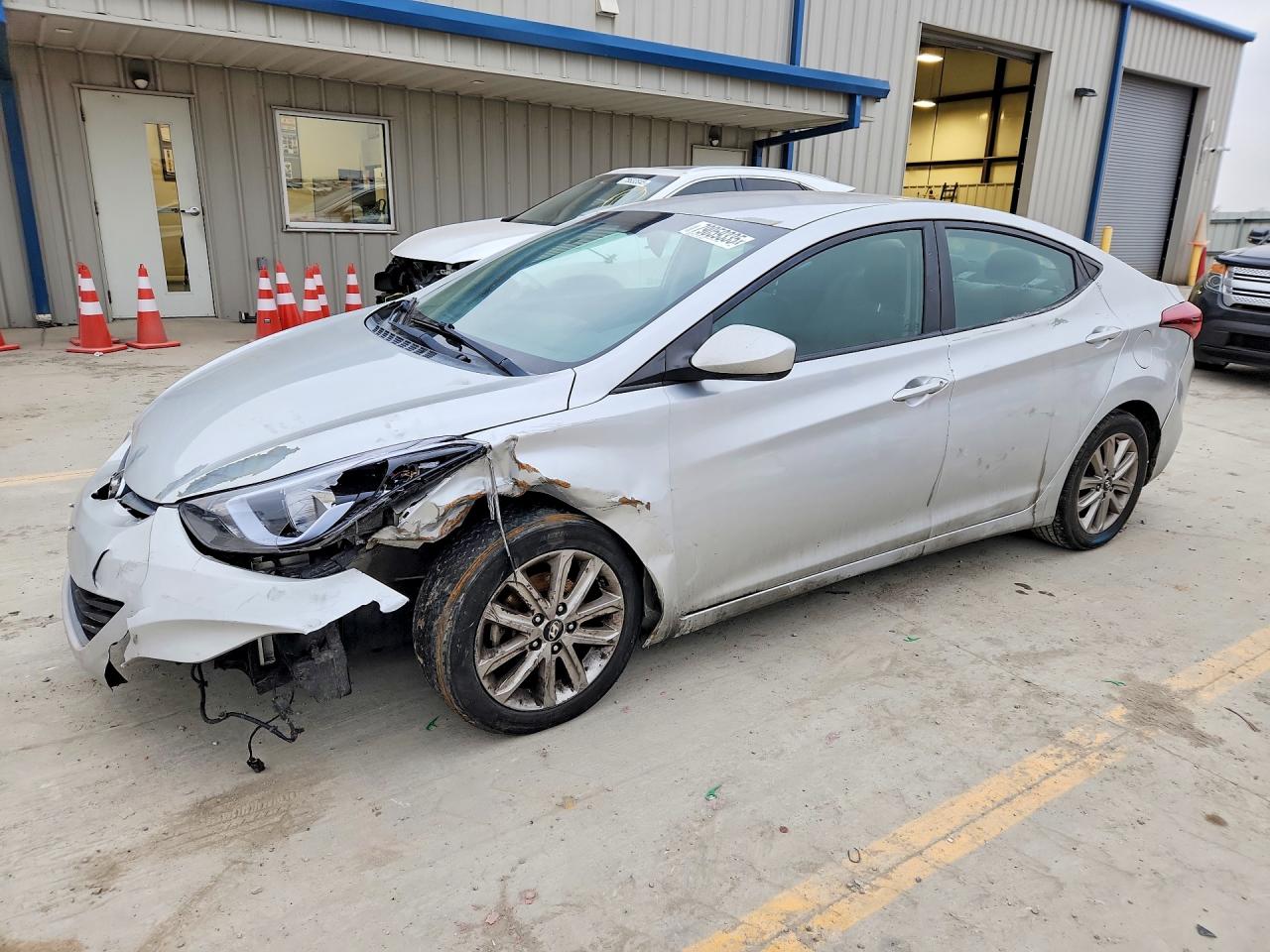 2016 HYUNDAI ELANTRA