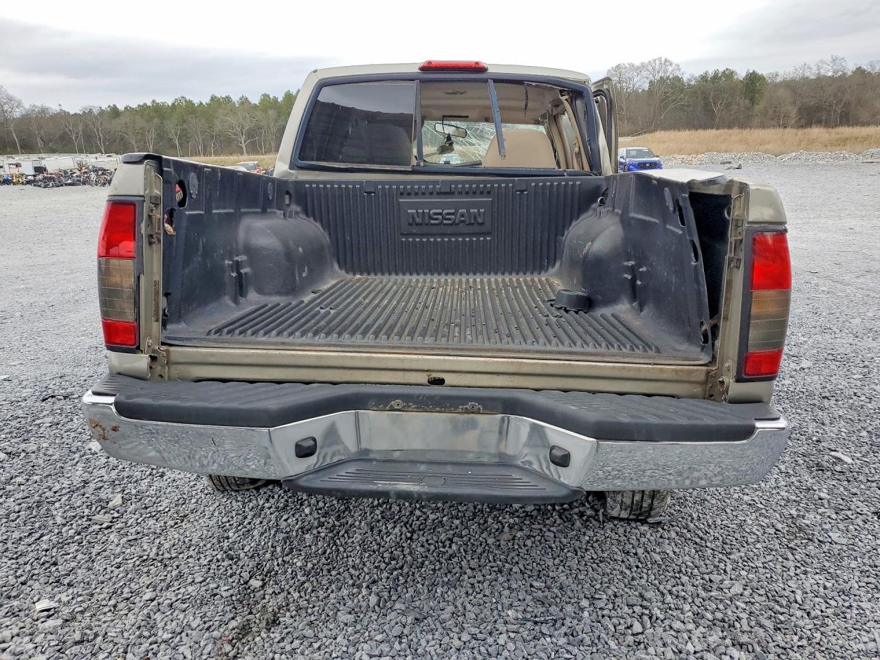 2000 NISSAN FRONTIER XE photo 6