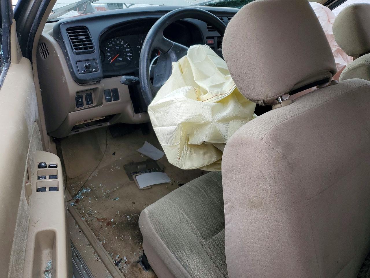 2000 NISSAN FRONTIER XE photo 8
