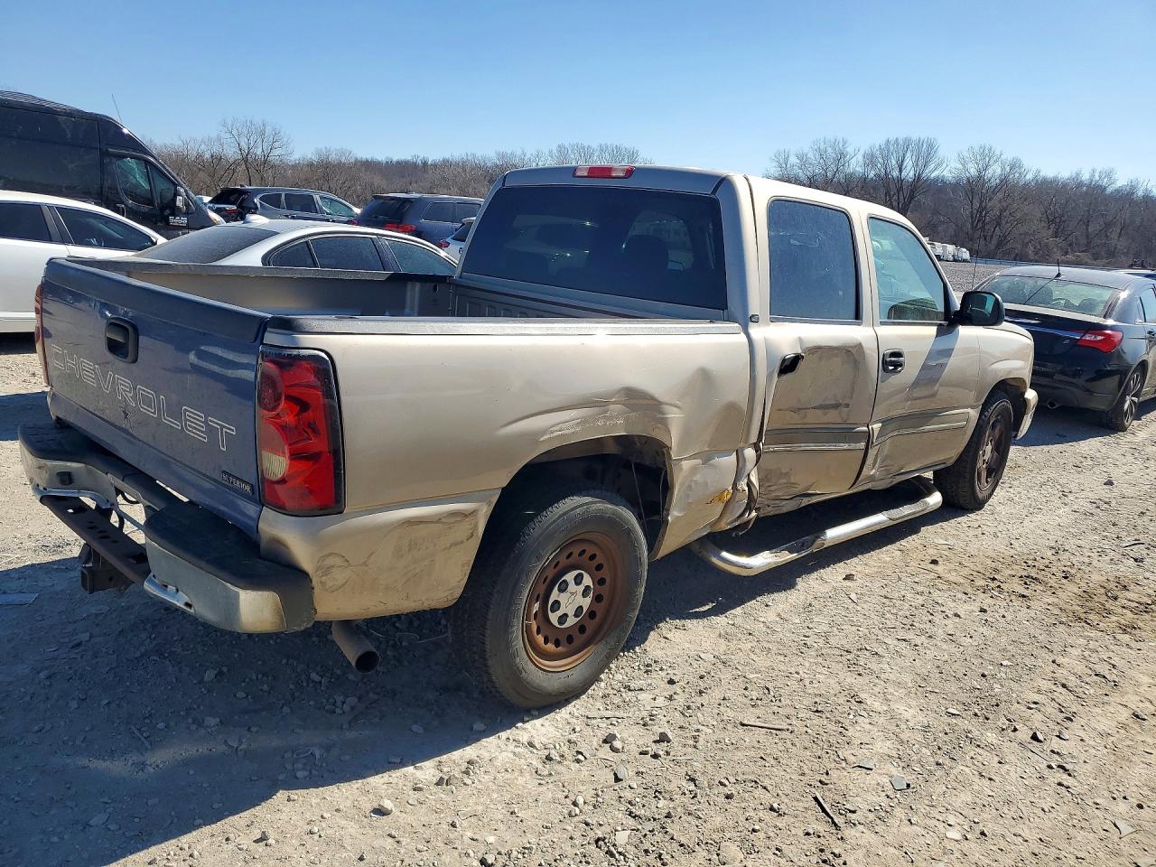 2006 CHEVROLET SILVERADO C1500 photo 3