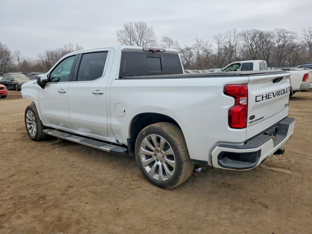 2021 CHEVROLET SILVERADO K1500 HIGH COUNTRY photo 3