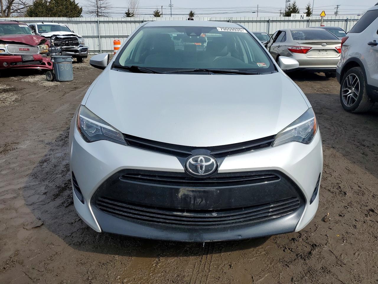 2017 TOYOTA COROLLA LE photo 13