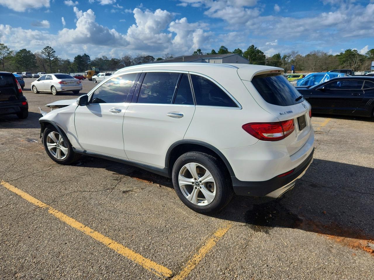 2018 MERCEDES-BENZ GLC 300 photo 2