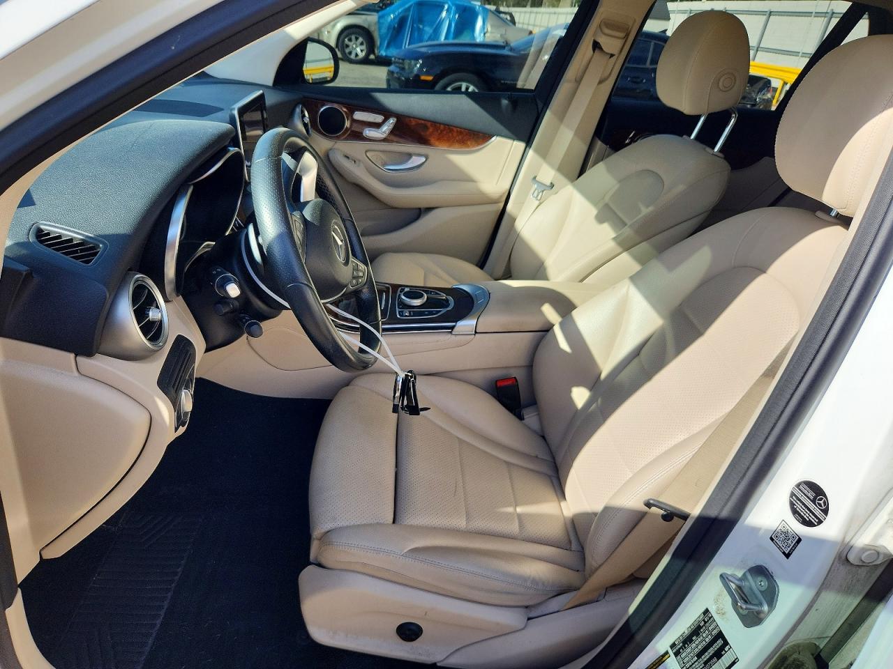 2018 MERCEDES-BENZ GLC 300 photo 7