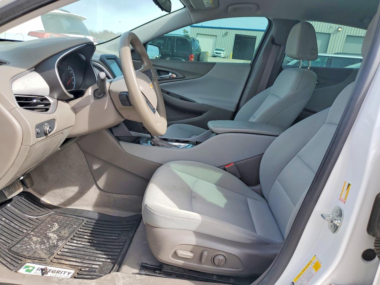 2018 CHEVROLET MALIBU LS photo 7