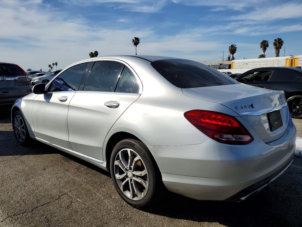 2015 MERCEDES-BENZ C 300 4MATIC photo 2