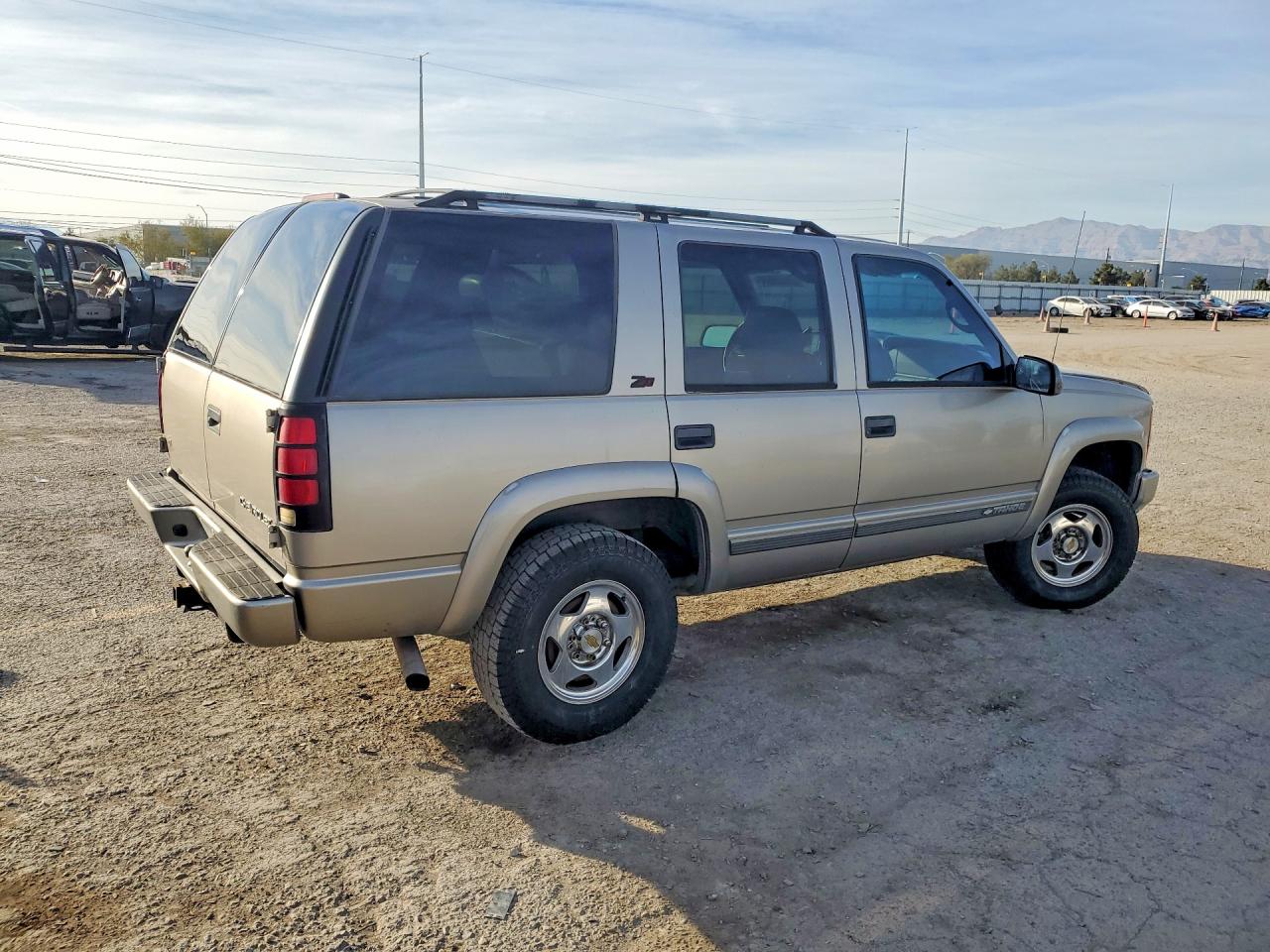 2000 CHEVROLET TAHOE K1500 photo 7