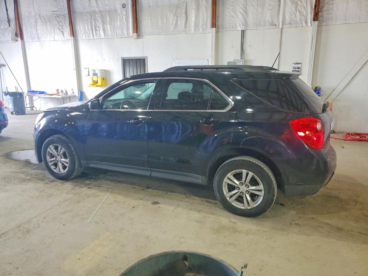 2015 CHEVROLET EQUINOX LT photo 2