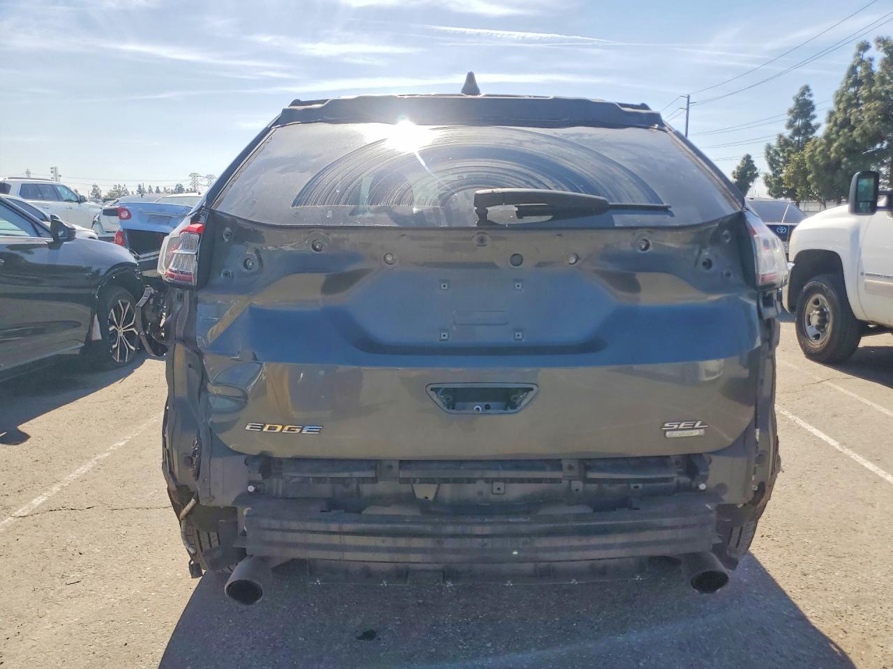 2018 FORD EDGE SEL photo 16