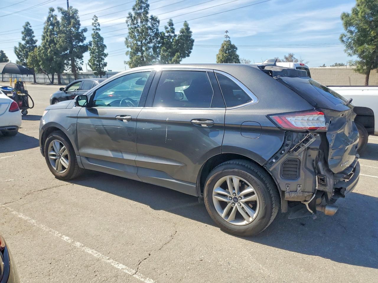 2018 FORD EDGE SEL photo 4