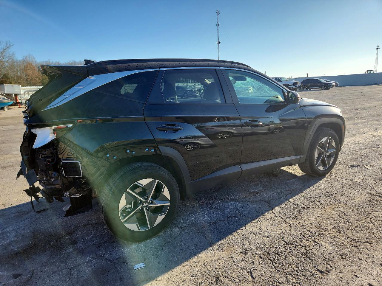 2025 HYUNDAI TUCSON SEL photo 5
