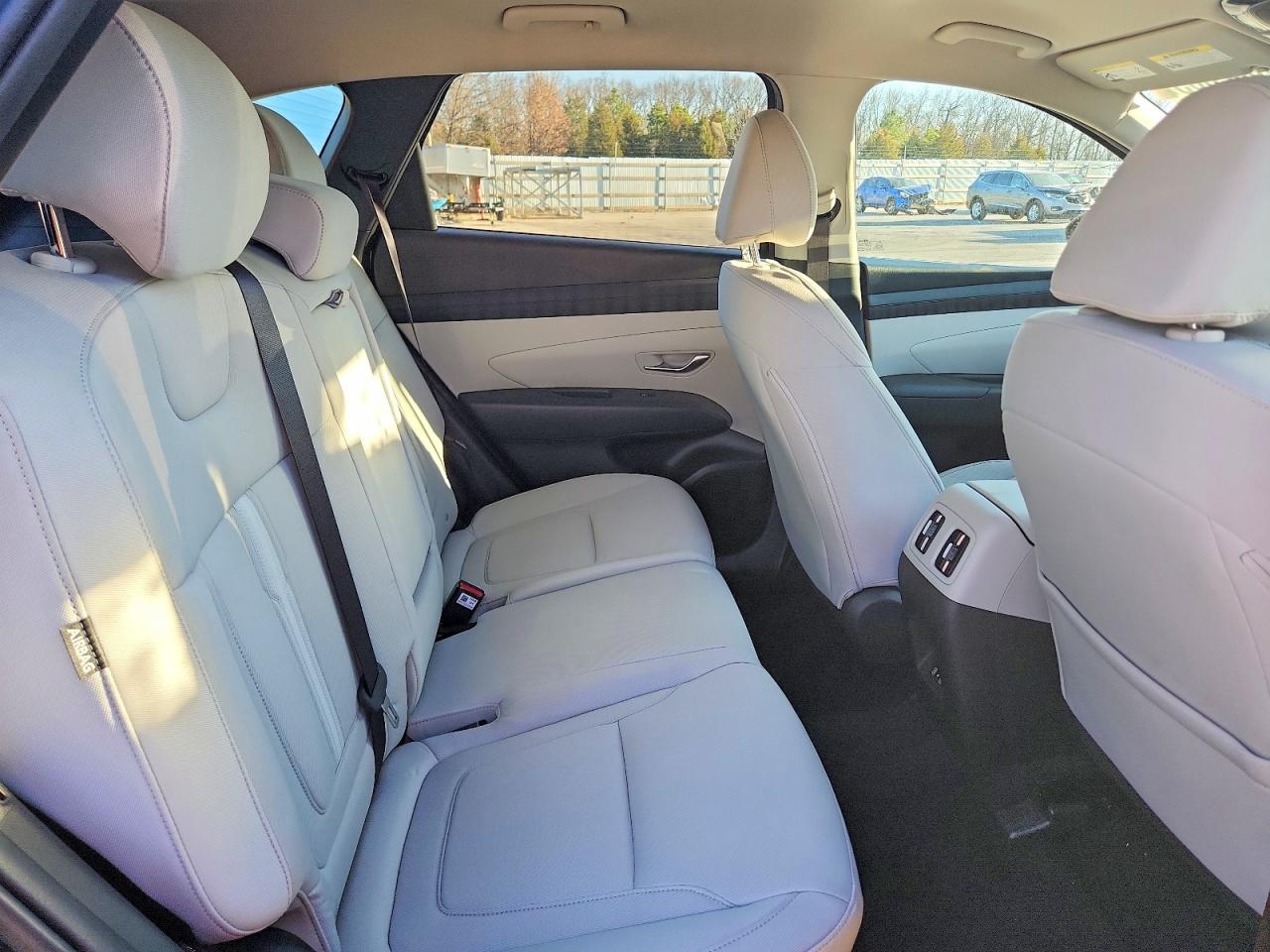 2025 HYUNDAI TUCSON SEL photo 21