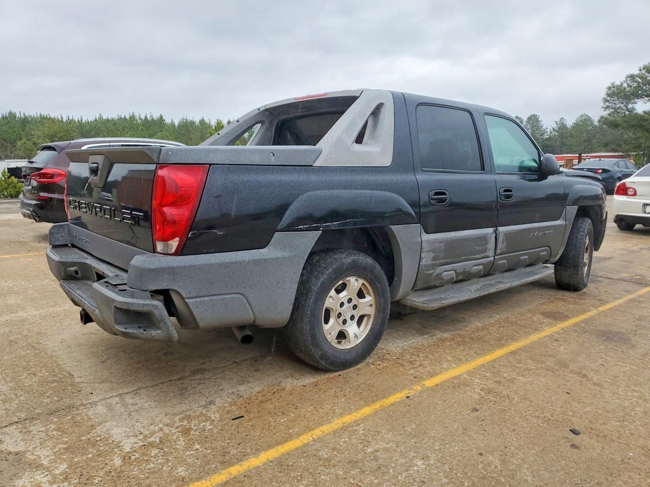 2002 CHEVROLET AVALANCHE K1500 photo 3