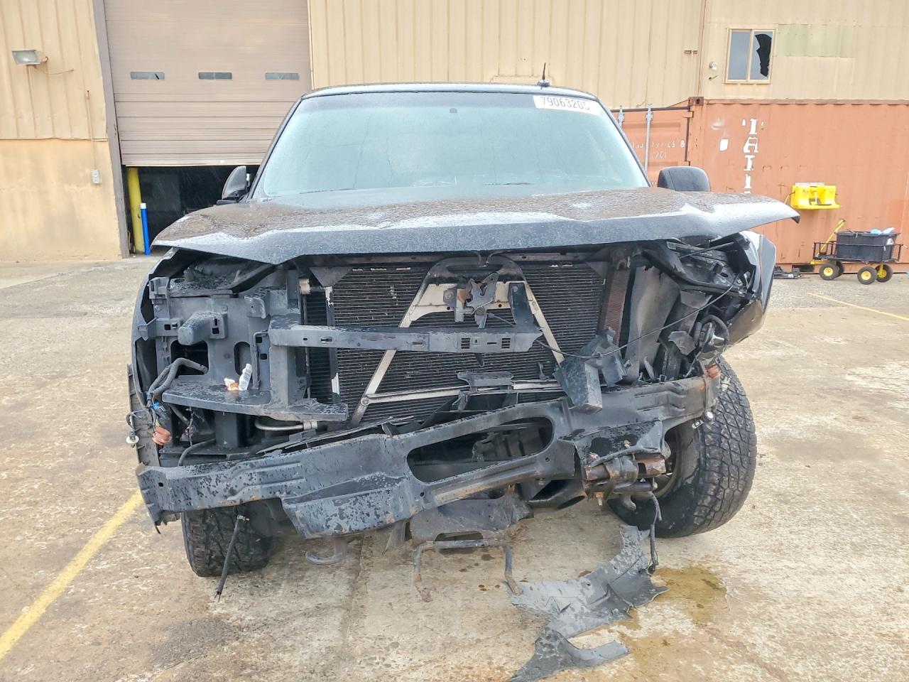 2002 CHEVROLET AVALANCHE K1500 photo 5