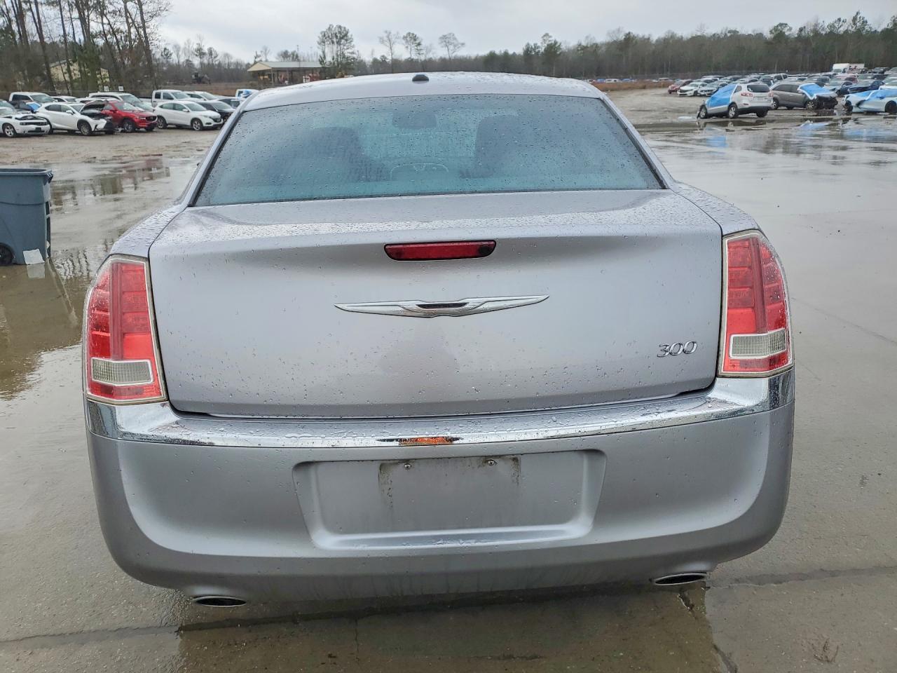 2014 CHRYSLER 300 photo 11
