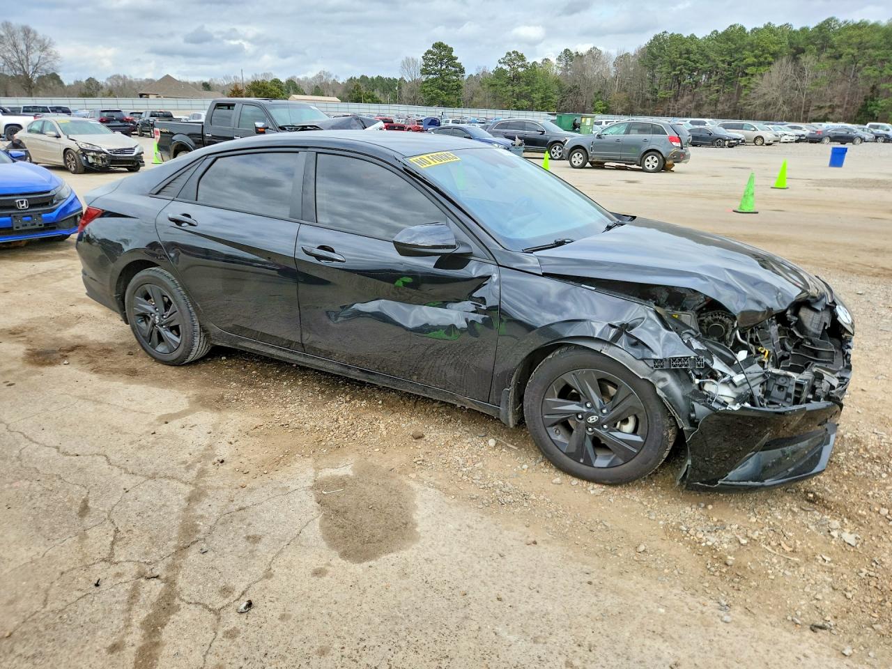 2023 HYUNDAI ELANTRA photo 4