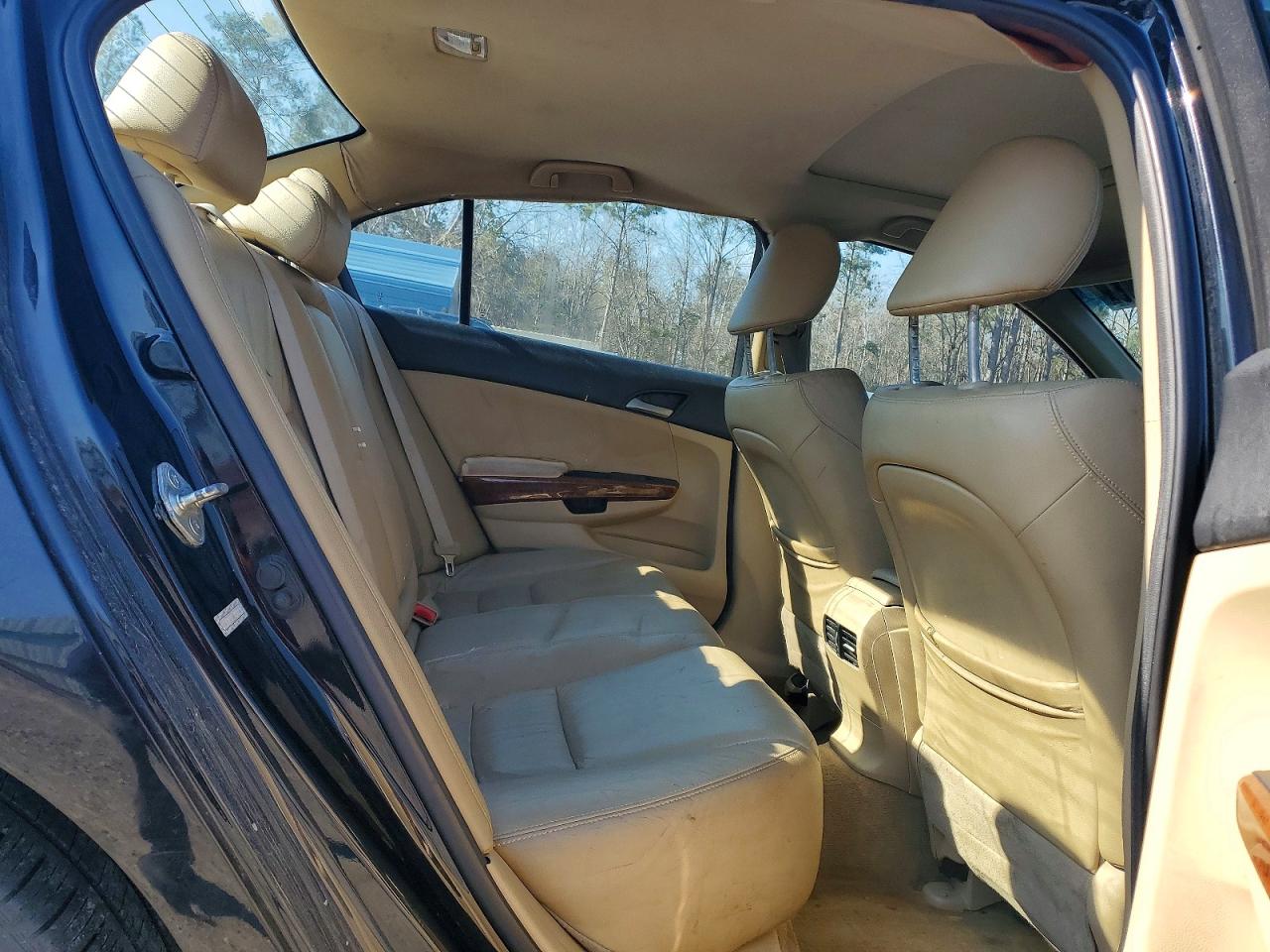 2011 HONDA ACCORD photo 10