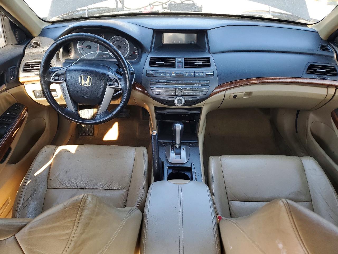 2011 HONDA ACCORD photo 8
