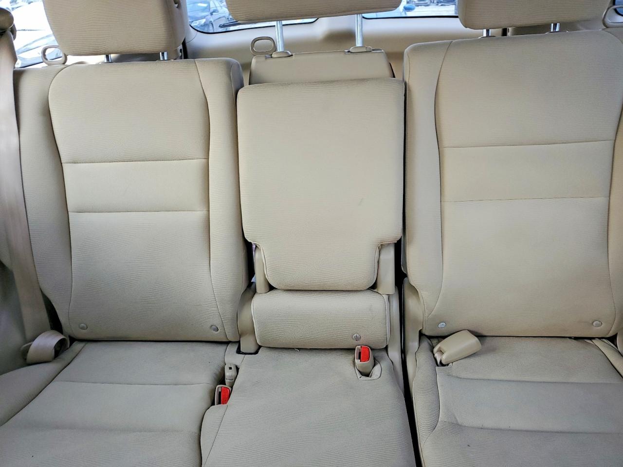 2010 HONDA CR-V LX photo 10