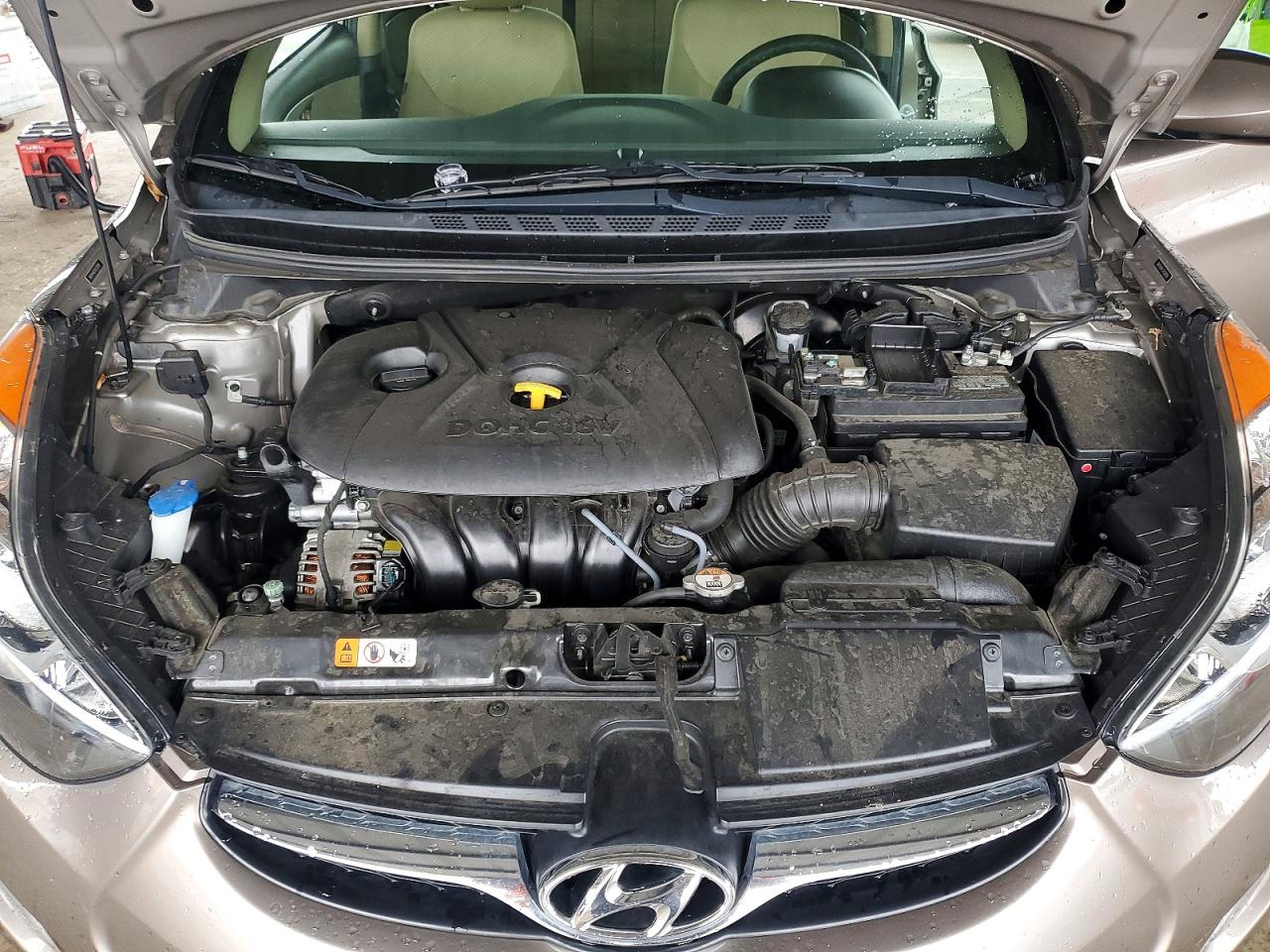 2013 HYUNDAI ELANTRA GLS photo 11