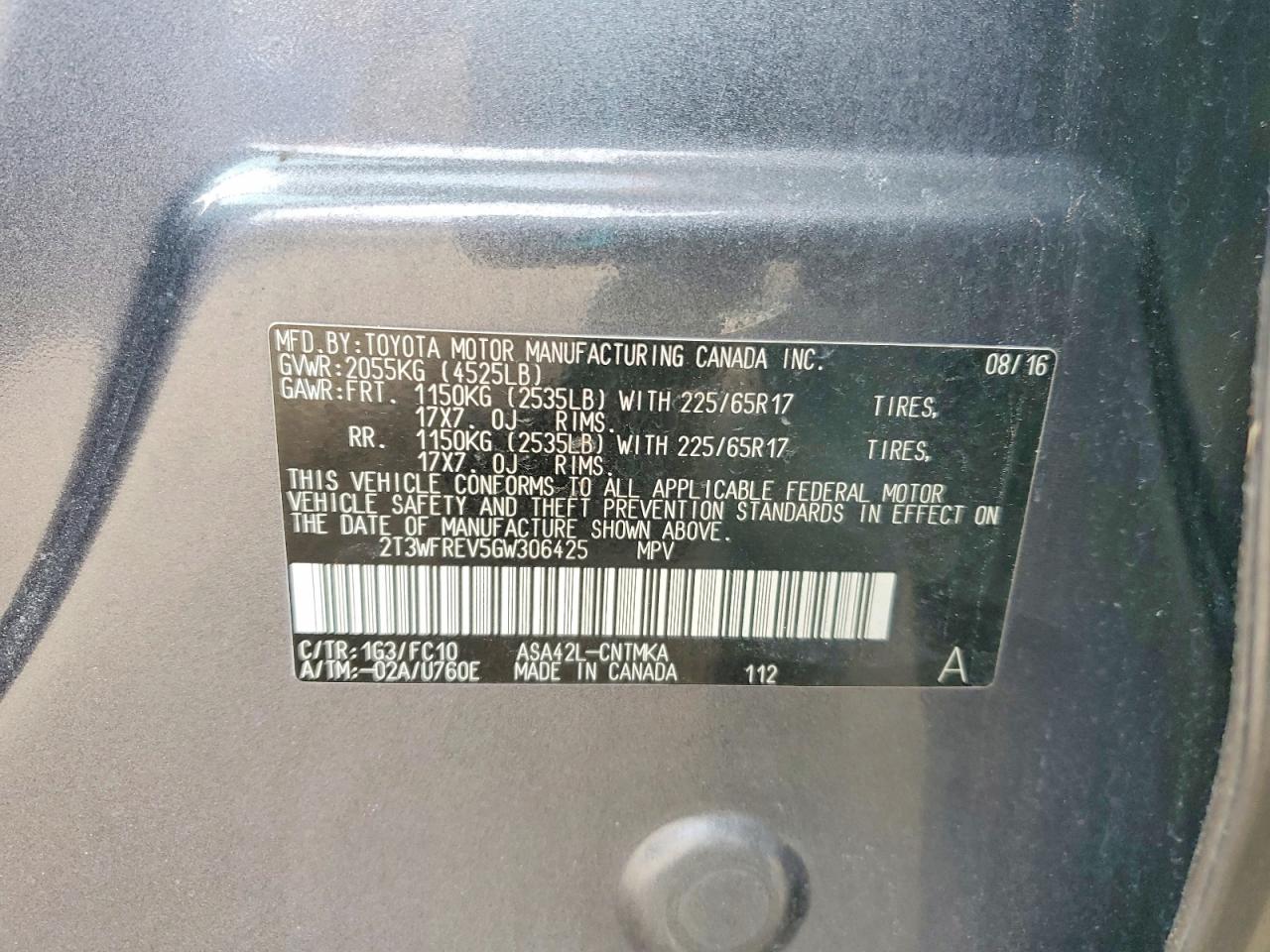 2016 TOYOTA RAV4 XLE photo 23