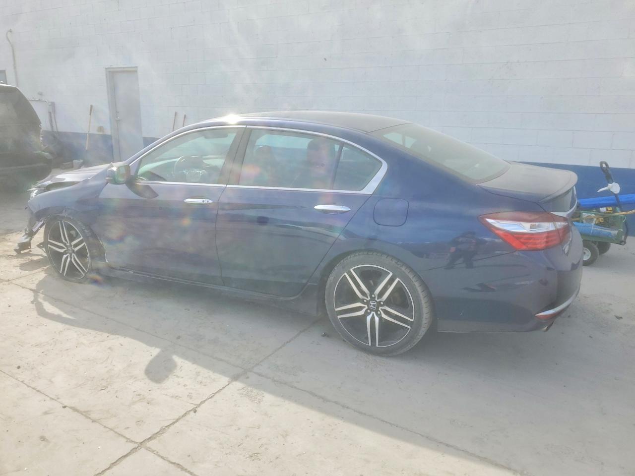 2016 HONDA ACCORD SPORT photo 2