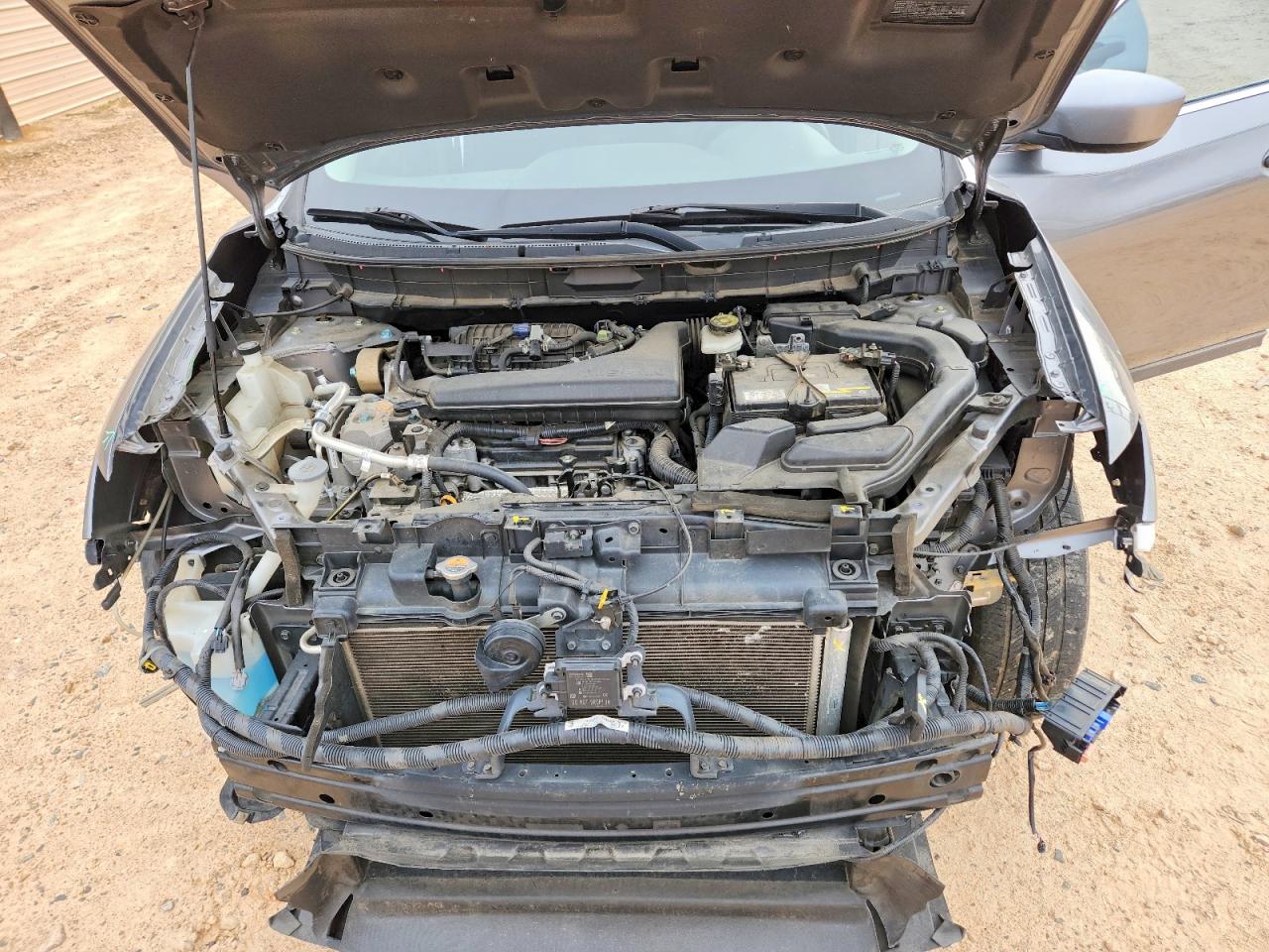 2018 NISSAN ROGUE S photo 12