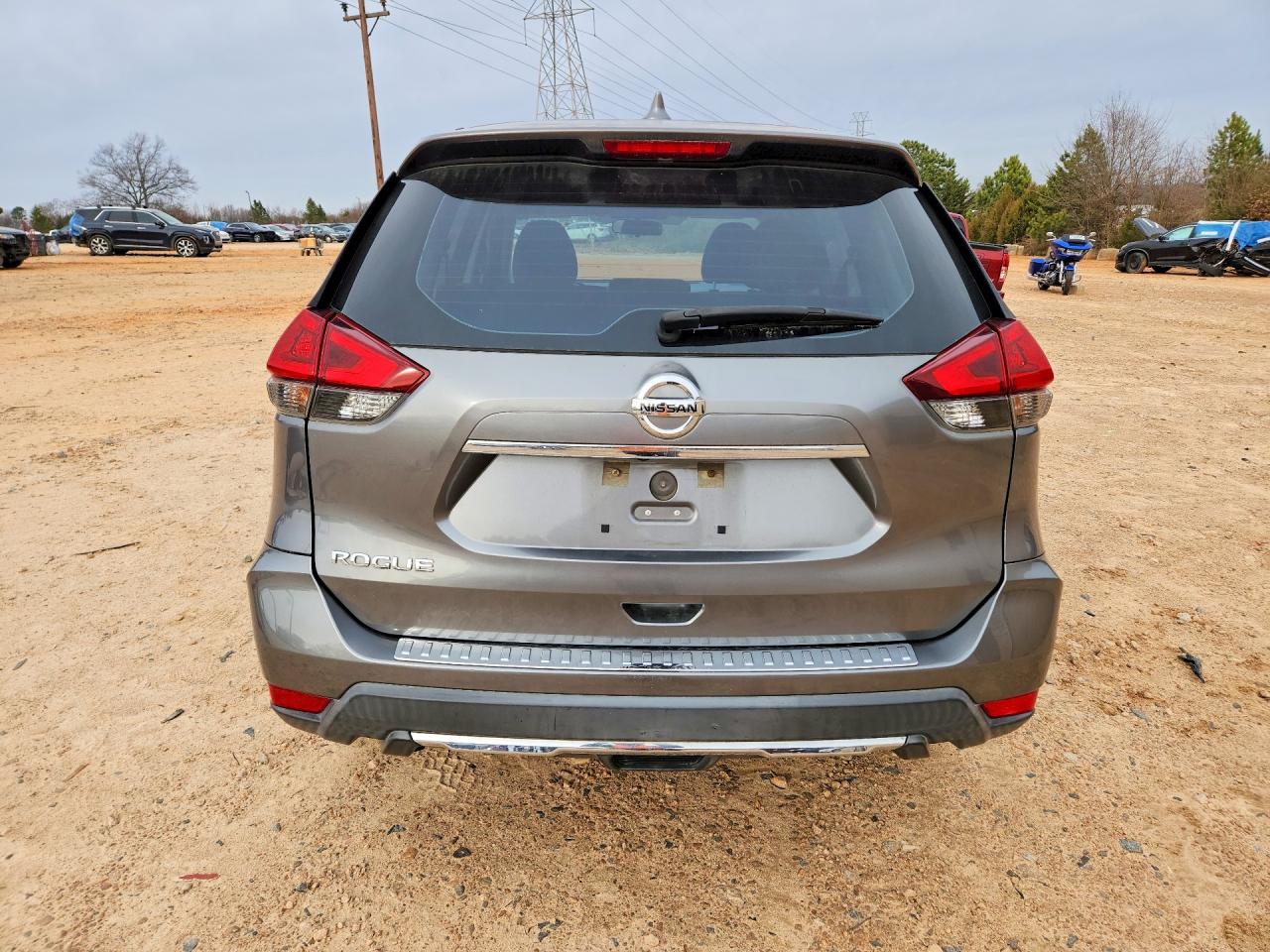2018 NISSAN ROGUE S photo 6
