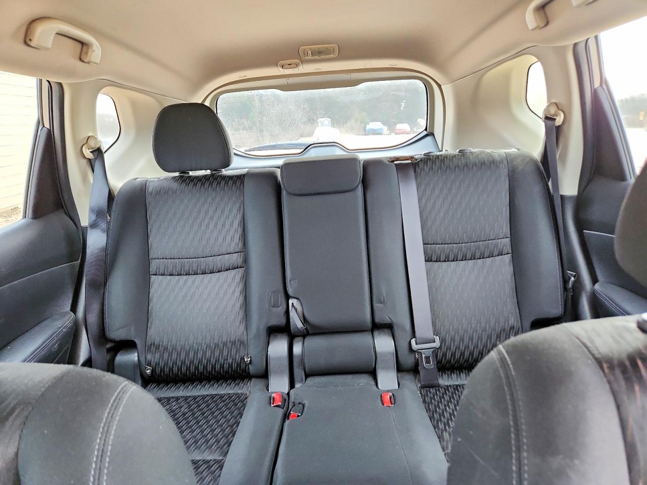 2018 NISSAN ROGUE S photo 10