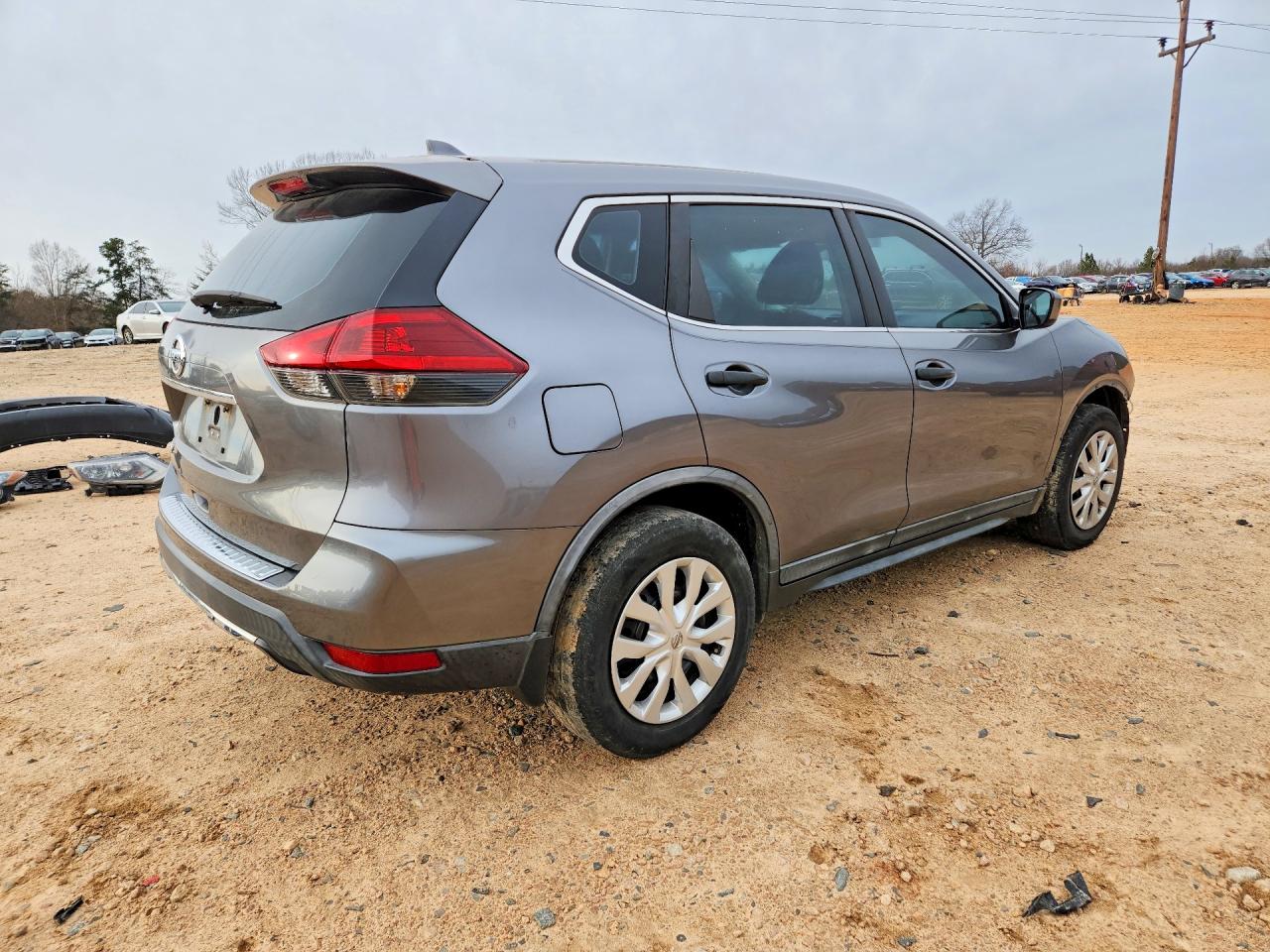 2018 NISSAN ROGUE S photo 3