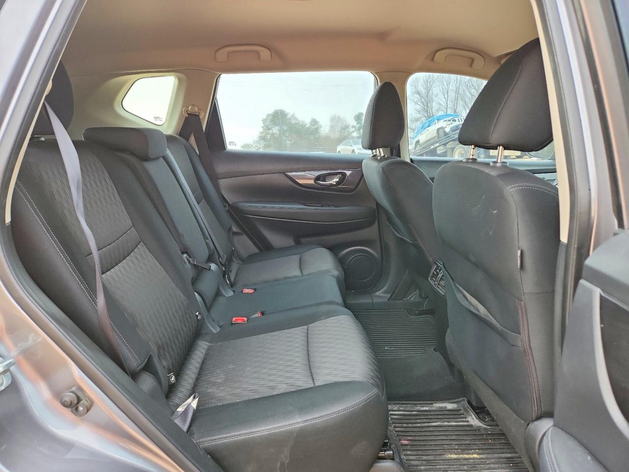 2018 NISSAN ROGUE S photo 11