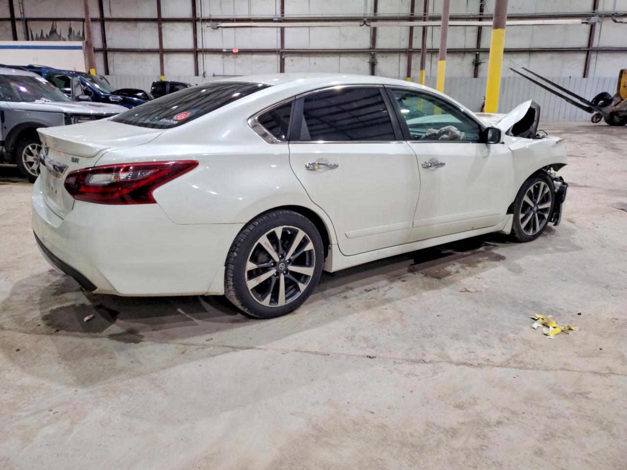 2017 NISSAN ALTIMA 2.5 SR photo 5