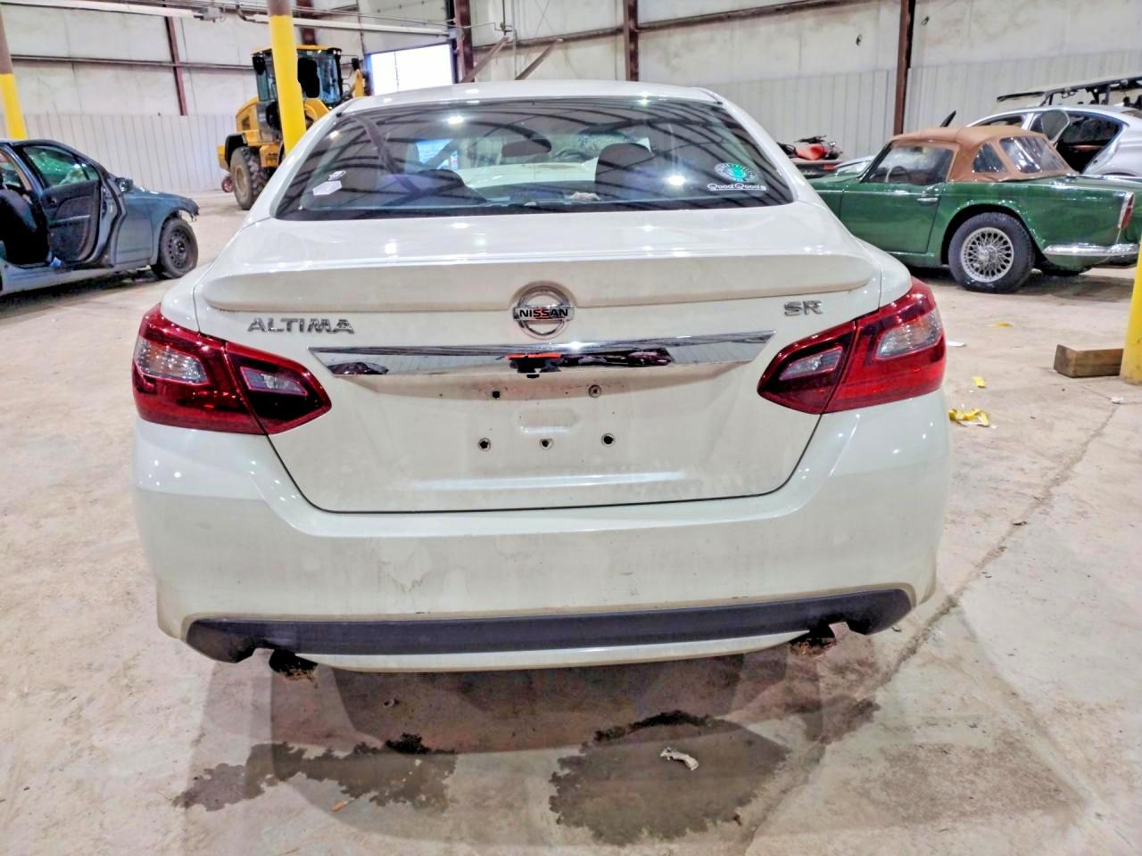 2017 NISSAN ALTIMA 2.5 SR photo 11