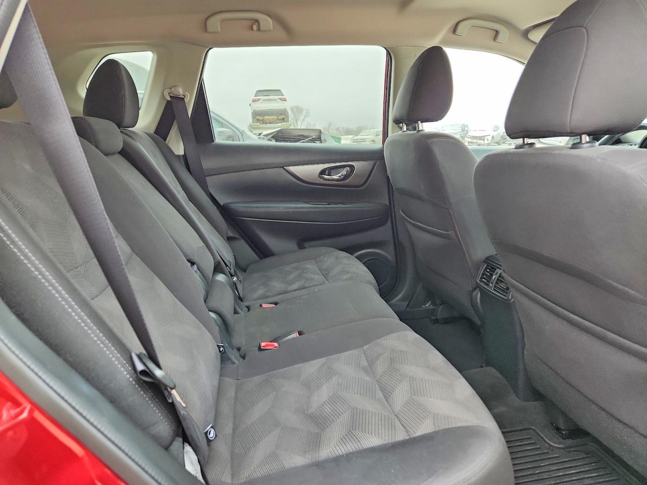 2016 NISSAN ROGUE photo 19