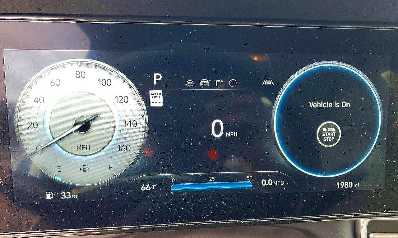 2025 HYUNDAI ELANTRA photo 17