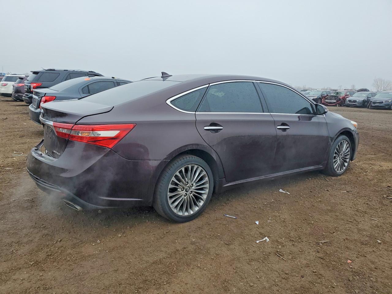 2016 TOYOTA AVALON LIMITED photo 5