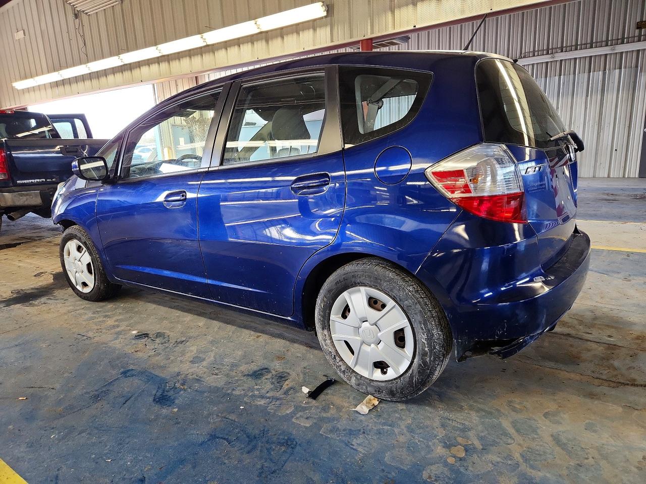 2013 HONDA FIT photo 3