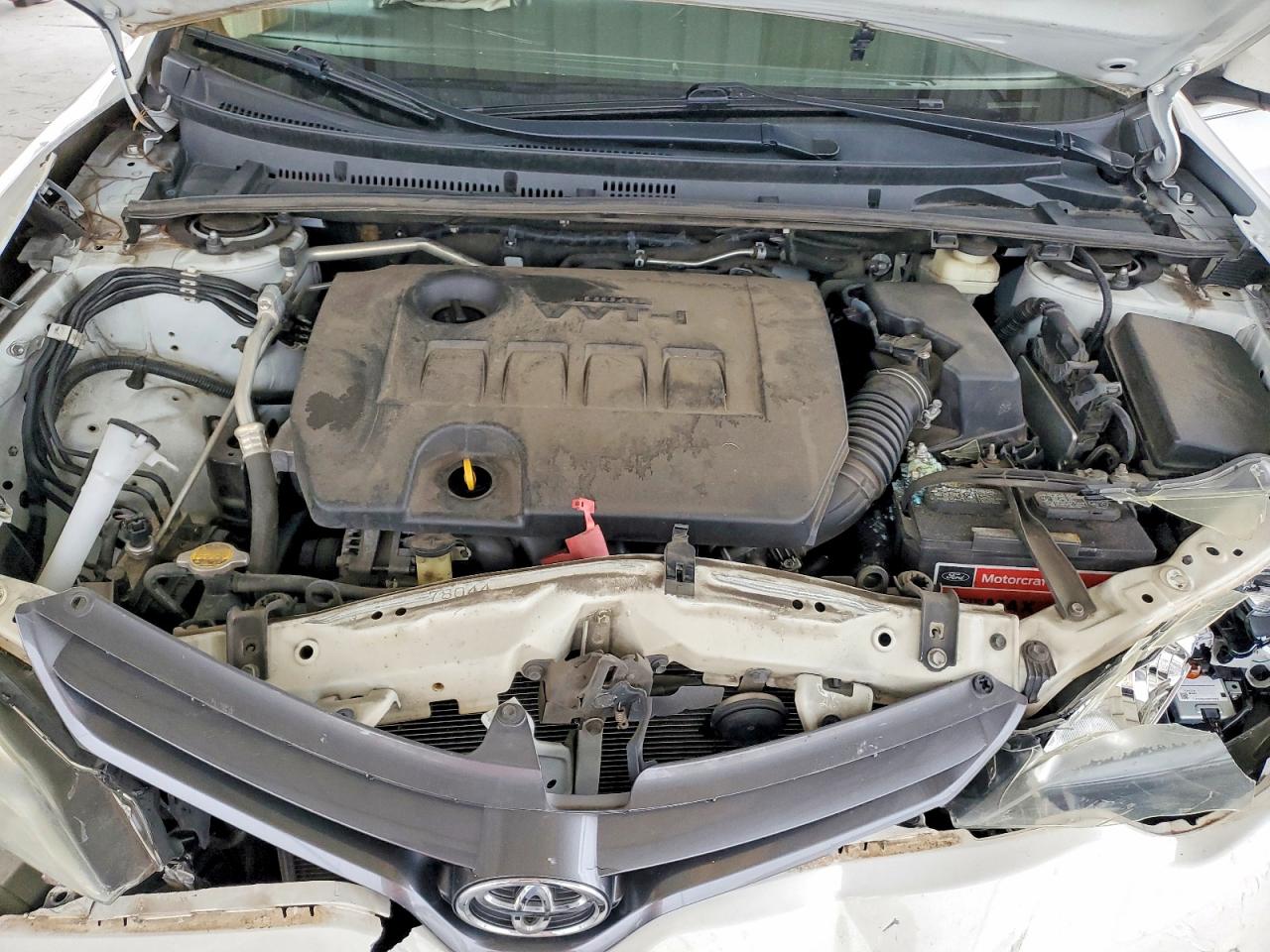 2015 TOYOTA COROLLA L photo 31
