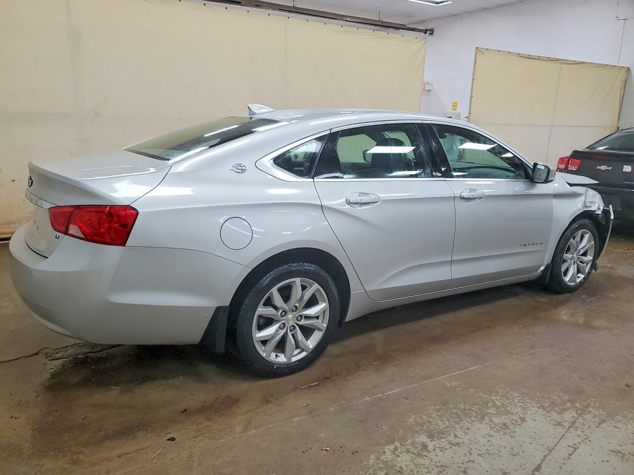 2018 CHEVROLET IMPALA LT photo 3