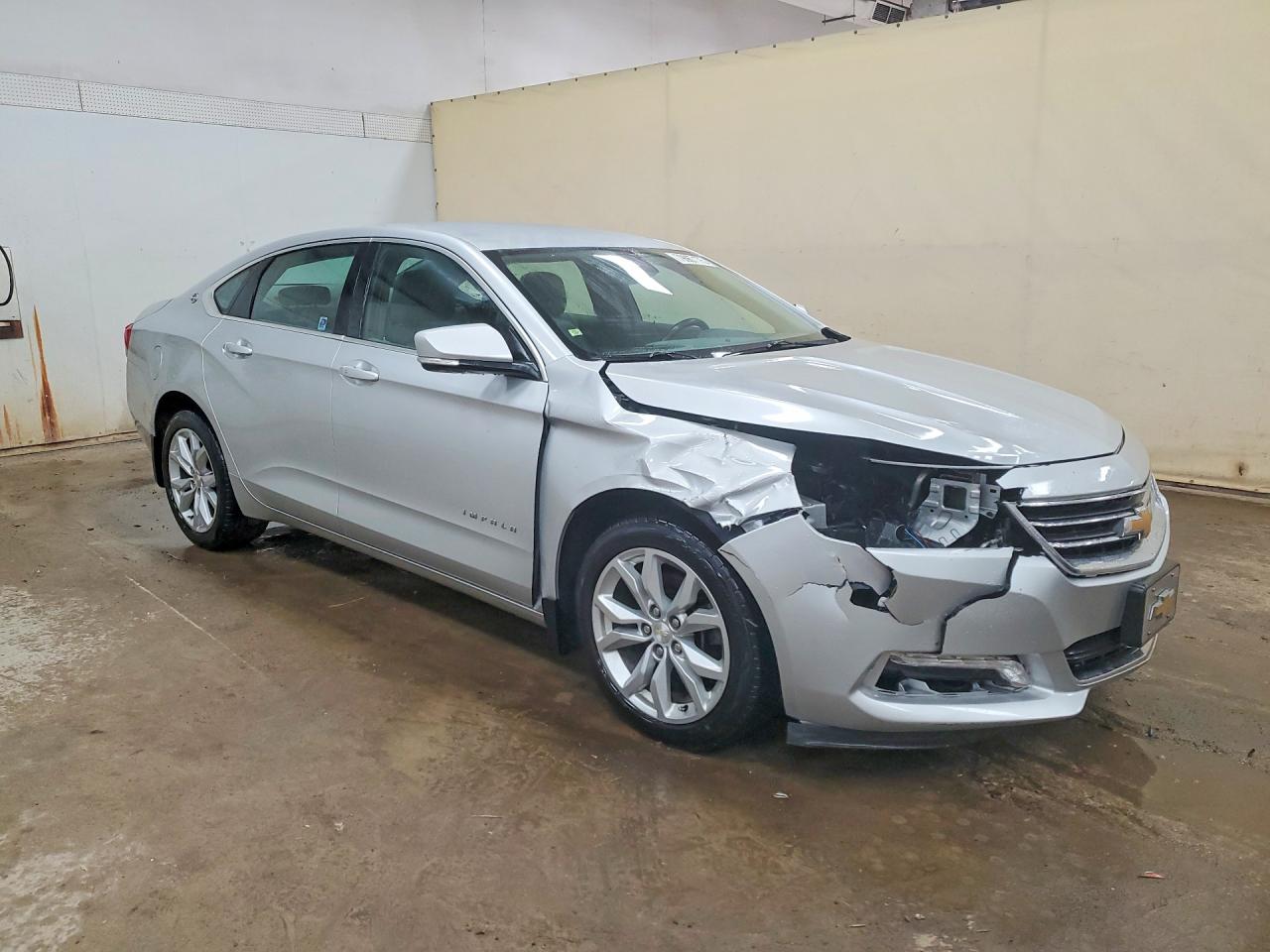 2018 CHEVROLET IMPALA LT photo 4