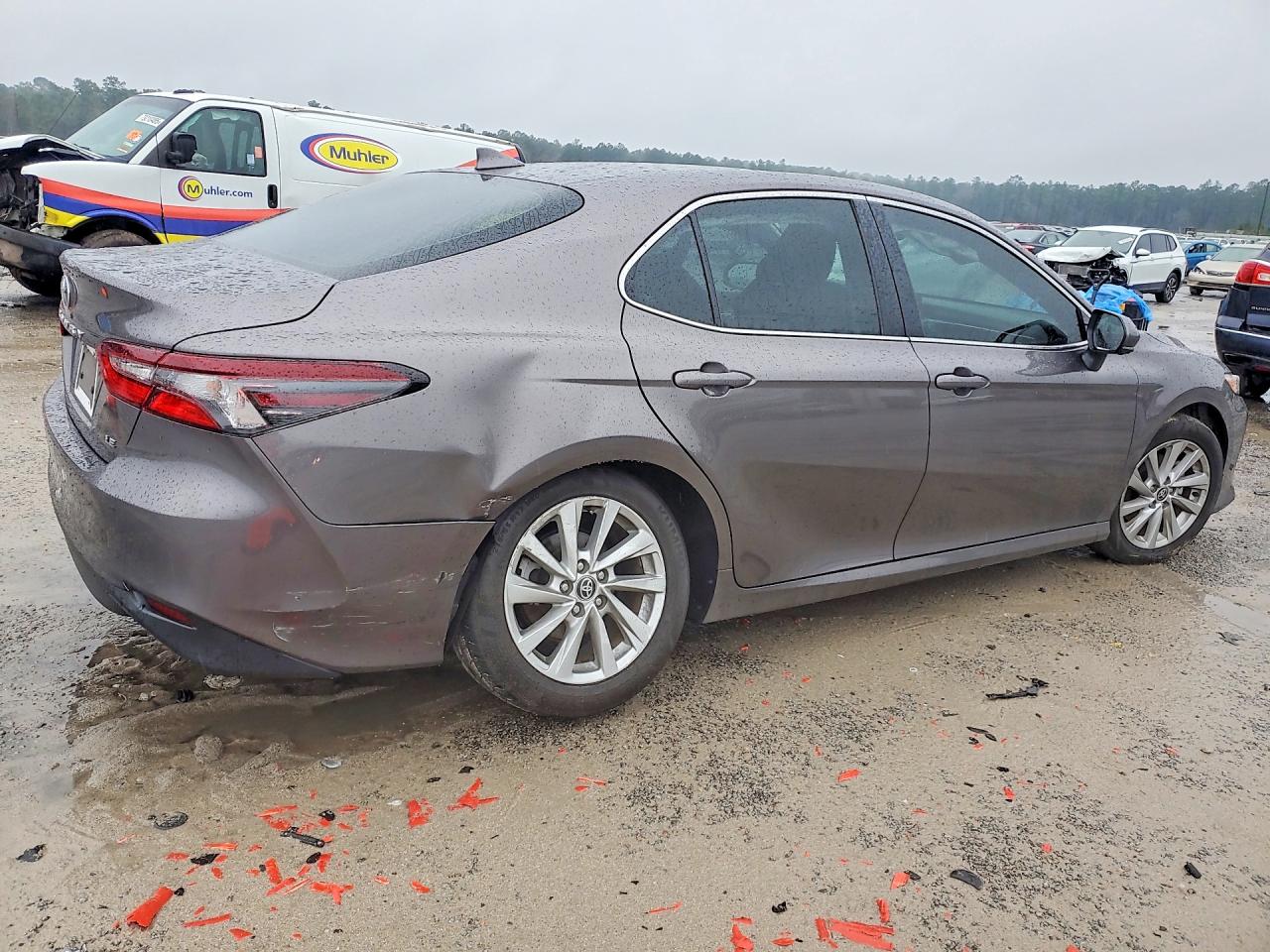 2024 TOYOTA CAMRY LE photo 3
