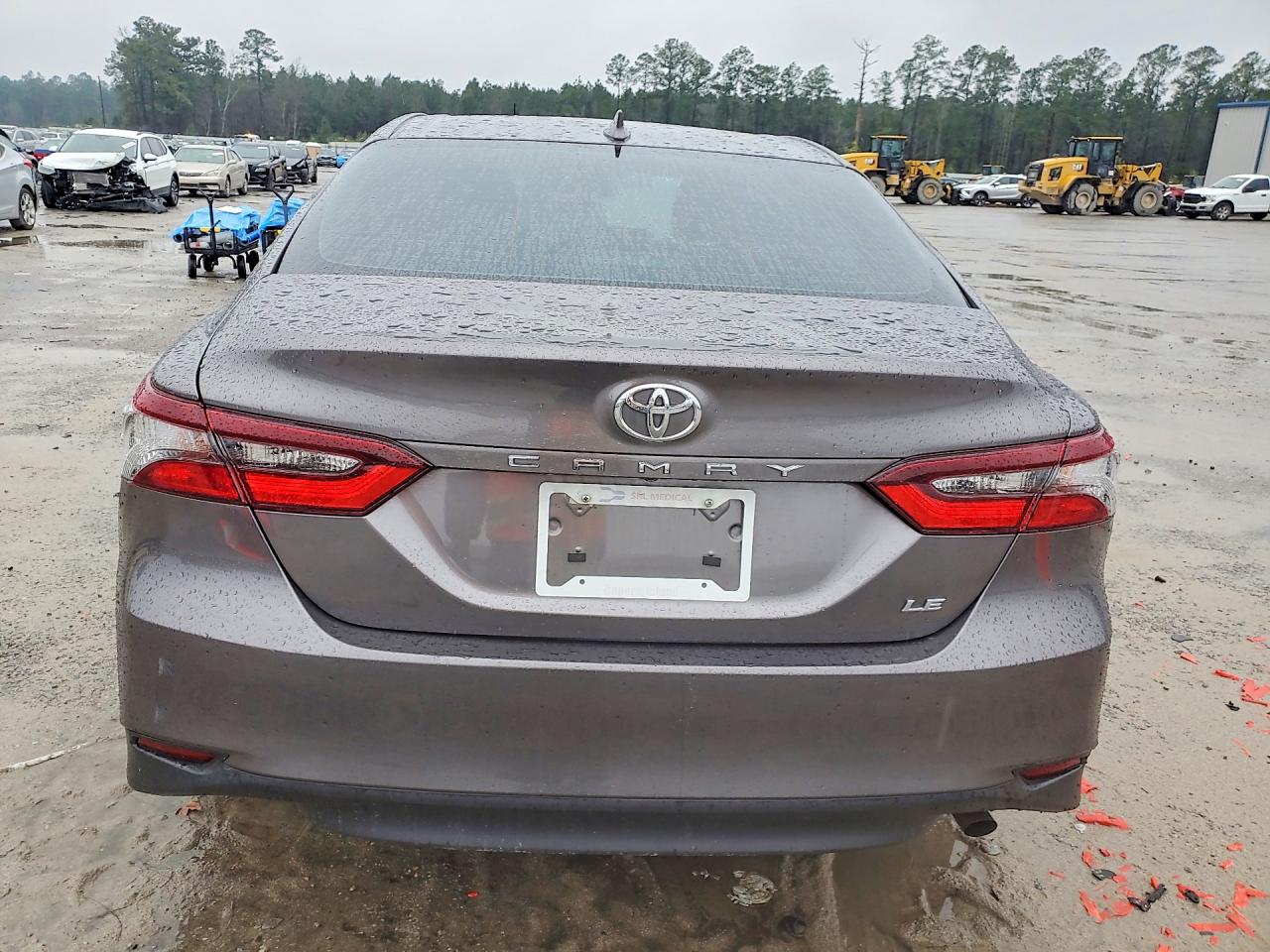 2024 TOYOTA CAMRY LE photo 6