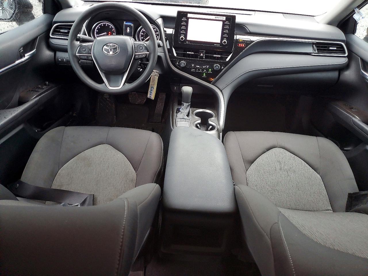 2024 TOYOTA CAMRY LE photo 8