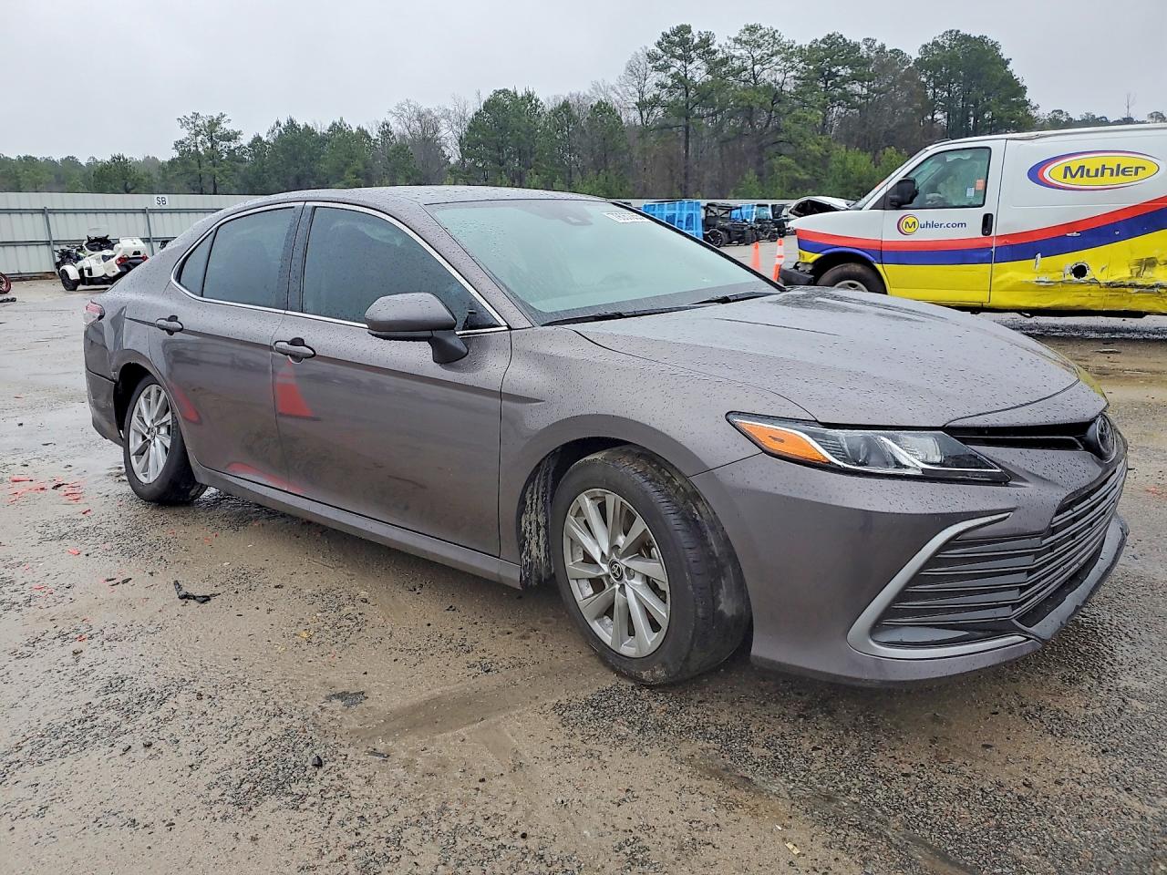 2024 TOYOTA CAMRY LE photo 4