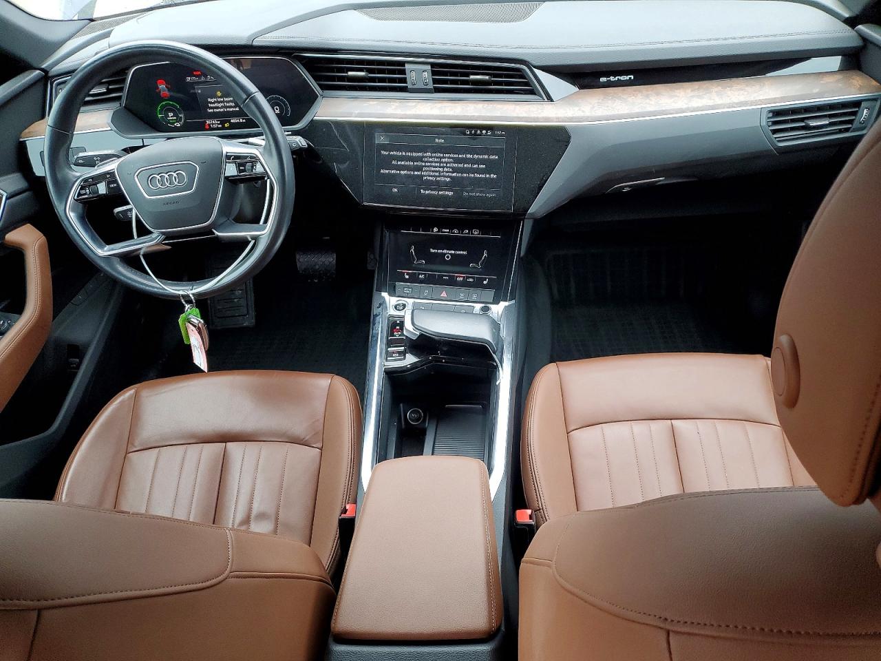 2022 AUDI E-TRON PREMIUM photo 15