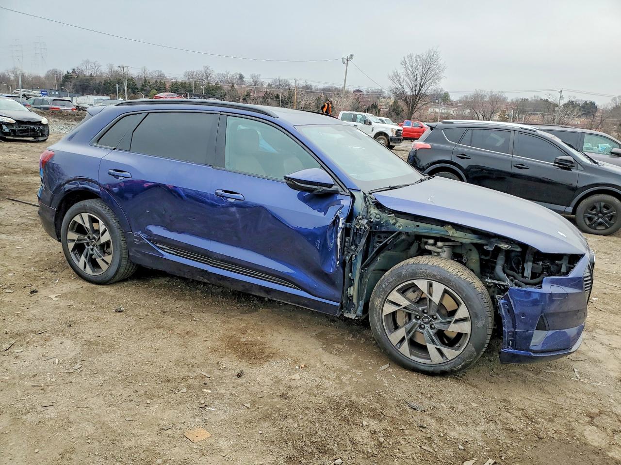 2022 AUDI E-TRON PREMIUM photo 7
