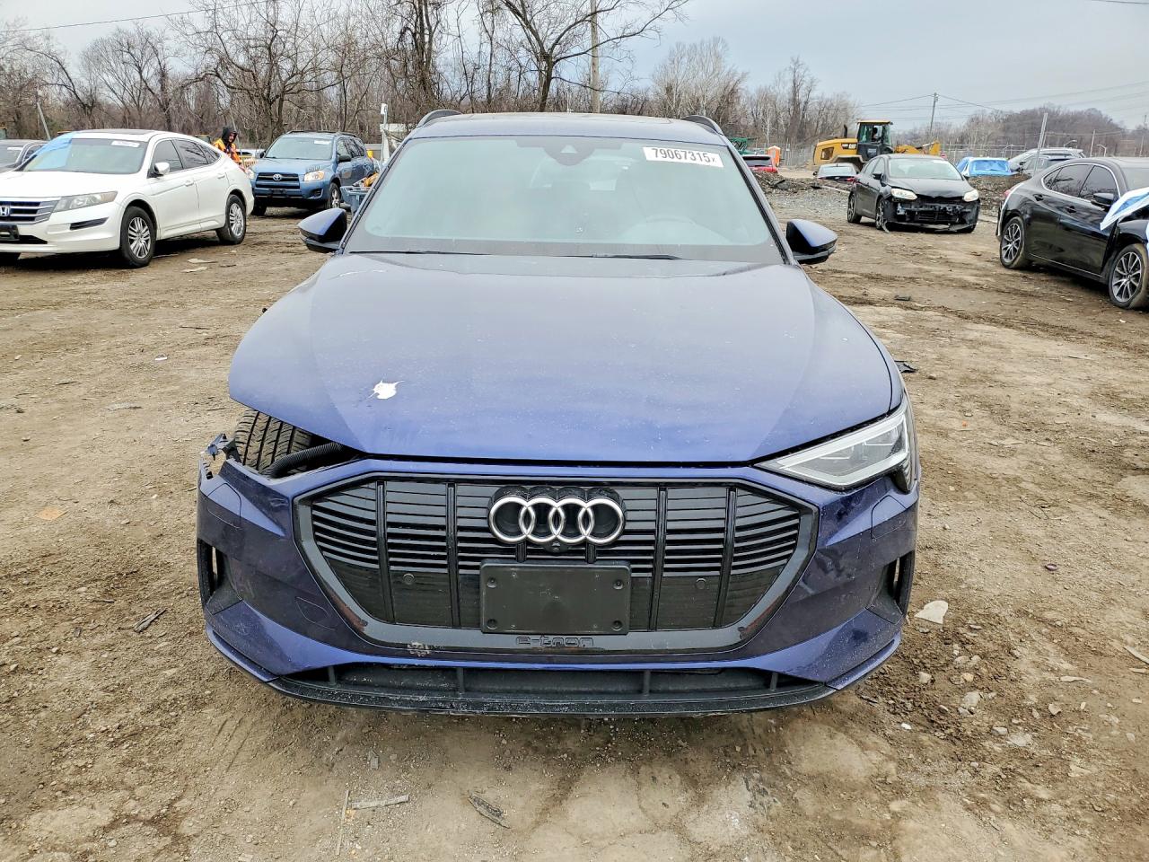 2022 AUDI E-TRON PREMIUM photo 9